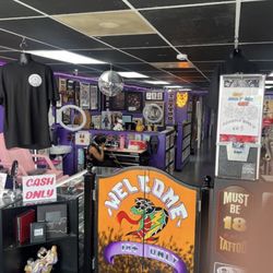 Bakersfield Tattoo and Piercing - Inside
