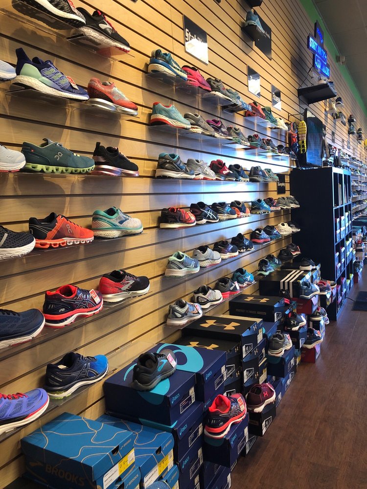 Classic City Running 10 Photos &amp; 13 Reviews Shoe