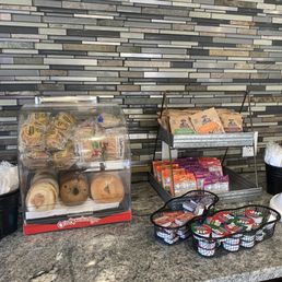Lake Norfork Resort - Breakfast items - Hotels Near Me - Henderson, Arkansas