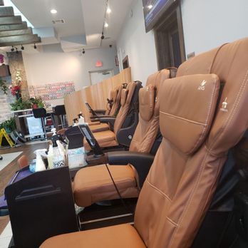 Polished Nail Lounge & Spa - Another TV - Nail Salons Near Me - Harvey, Louisiana Polished Nail Lounge & Spa - Another TV - Nail Salons Near Me - Harvey, Louisiana