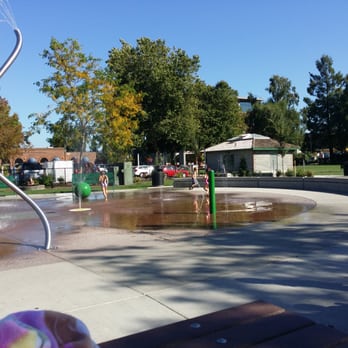 Pioneer Park - Splash park was our favorite thing to do all summer! - Parks Near Me - Puyallup, Washington