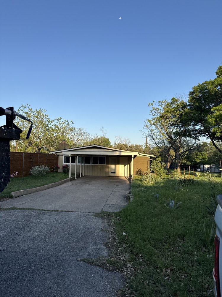 Slide of Matthew Lorand Roofing