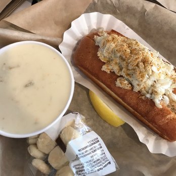 Lobster West - Crab roll + clam chowder - Seafood Near Me - Coronado, California