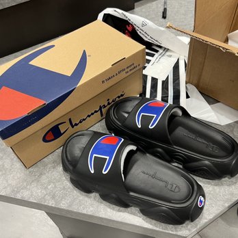 champion shoes mens foot locker