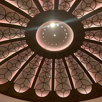Rotunda Bar & Lounge - Bars Near Me - London, XGL