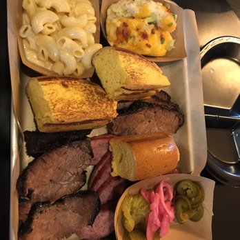 Brookstreet Bar-B-Que - Mac N Cheese, brisket, regular and jalapeño sausage, mashed potatoes and rolls. - Barbeque Near Me - Houston, Texas