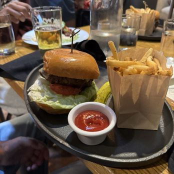 The Cooperage American Grille - The Cooperage Burger - American Near Me - Walnut Creek, California
