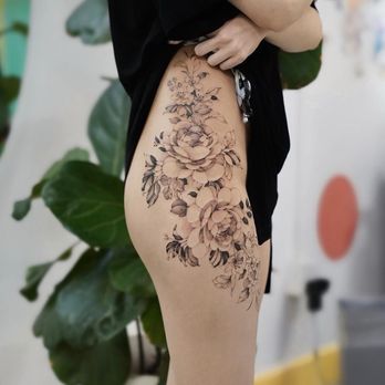 Baron Art Tattoo Studio - Freehand floral piece done by Angie - Piercing Near Me - Los Angeles, California