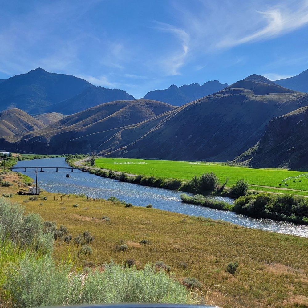 Salmon Gypsy Bed and Breakfast - The view saying goodby. - Bed & Breakfast Near Me - Salmon, Idaho Salmon Gypsy Bed and Breakfast - The view saying goodby. - Bed & Breakfast Near Me - Salmon, Idaho