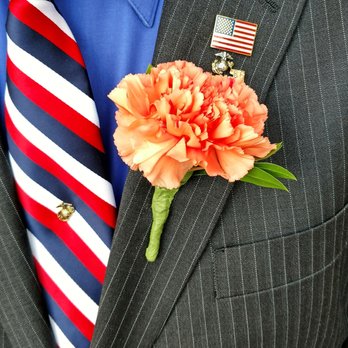 Watson's Flowers - A boutonniere - the same type my parents had for their wedding. - Florists Near Me - Gilbert, Arizona