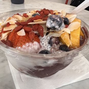 Freshh - Custom Acai bowl!! - Juice Bars & Smoothies Near Me - Seattle, Washington