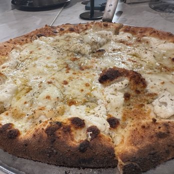 V Pizza - Pizza Near Me - Orlando, Florida