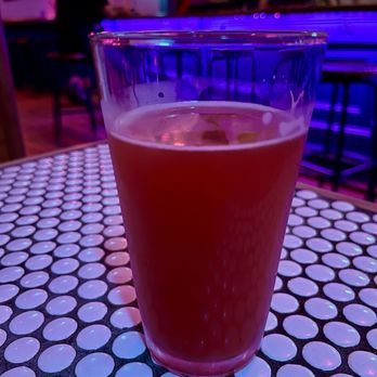 Blinky's Bar - IPA pint - Bars Near Me - Brooklyn, New York Blinky's Bar - IPA pint - Bars Near Me - Brooklyn, New York
