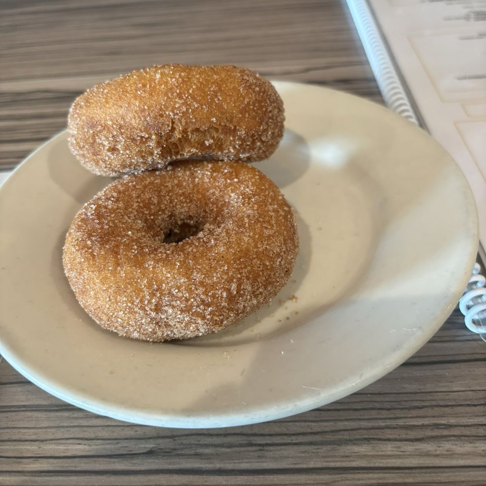 Elm Street Diner - Diners Near Me - Stamford, Connecticut