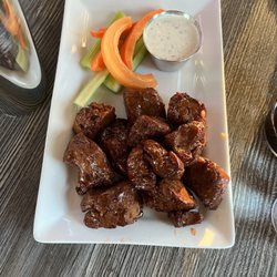 Collision Brewing Company - Seitan hot wings with sweet Thai chili sauce
