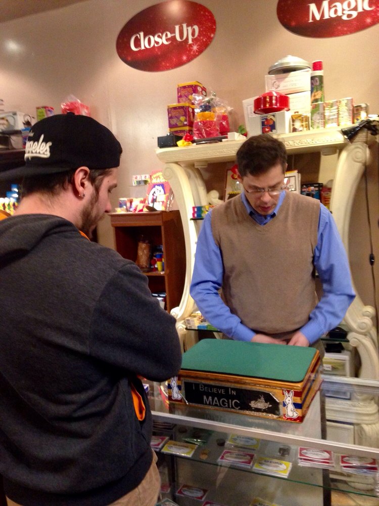 BROWSER’S DEN OF MAGIC Updated October 2024 10 Reviews 3220