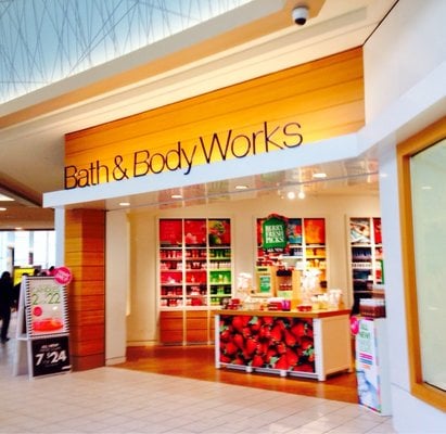 Cross Creek Mall by null