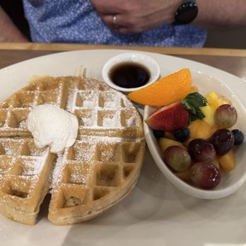 Brick Restaurant - Belgium waffle - New American Near Me - Jacksonville, Florida