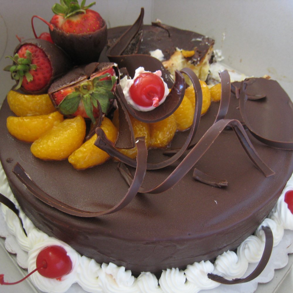 Chocolate Cheesecake!  I had to take a picture from this angle since my dad couldn't wait & sliced off a huge chunk for himself!