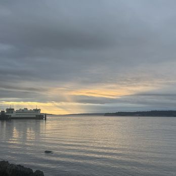 Tides Inn - View from our room, and the whidbey ferry to the left - Hotels Near Me - Port Townsend, Washington