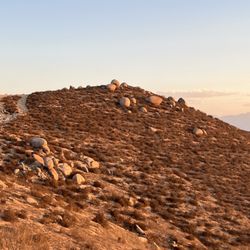 Pumpkin Rock Trail - From the top, the steep, rocky terrain @ Pumpkin Rock Trail in Norco CA.