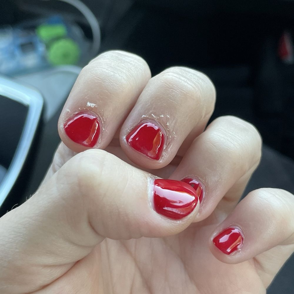 Le Petit Salon - uhm ouch ? - Nail Salons Near Me - Tustin, California