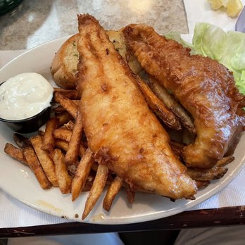 Casper's and Runyon's Nook - Walleye & Chips - Dive Bars Near Me - Saint Paul, Minnesota Casper's and Runyon's Nook - Walleye & Chips - Dive Bars Near Me - Saint Paul, Minnesota
