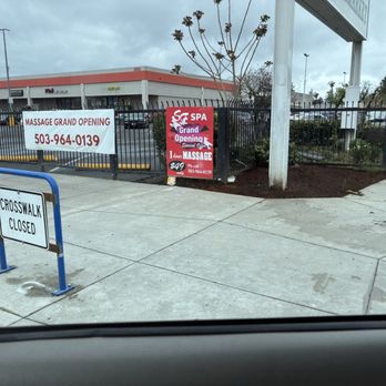 SF Foot Spa - $49 for a one hour massage. No place on this sign mentions foot only. - Massage Near Me - Portland, Oregon SF Foot Spa - $49 for a one hour massage. No place on this sign mentions foot only. - Massage Near Me - Portland, Oregon