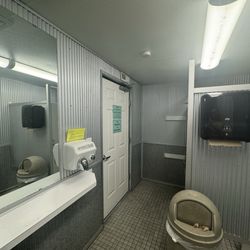 Yellowstone River Campgrounds - Restroom entrance