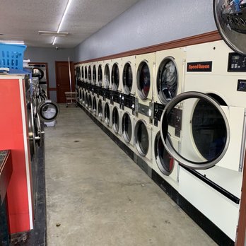 Texas Laundromat - Laundromat Near Me - Brazoria, Texas Texas Laundromat - Laundromat Near Me - Brazoria, Texas