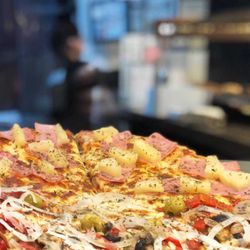 El Trébol - Pizza Argentina al corte piña & vegetal