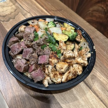 Hibachi Queens - Filet and chicken with veggies and fried rice. One entry large enough to share by 2 people. - Caterers Near Me Hibachi Queens - Filet and chicken with veggies and fried rice. One entry large enough to share by 2 people. - Caterers Near Me
