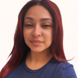 Emma Araujo Saravia - Business owner.