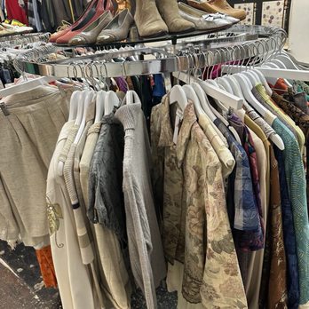 Moon Gazer - Used, Vintage & Consignment Near Me - San Francisco, California Moon Gazer - Used, Vintage & Consignment Near Me - San Francisco, California