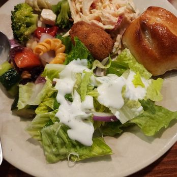 Captain George's Seafood Restaurant - Salad and bread - Buffets Near Me - Myrtle Beach, South Carolina Captain George's Seafood Restaurant - Salad and bread - Buffets Near Me - Myrtle Beach, South Carolina