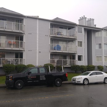 Quality One Home Services - Very dirty building in Maple Ridge - After photo - Window Washing Near Me - Coquitlam, British Columbia Quality One Home Services - Very dirty building in Maple Ridge - After photo - Window Washing Near Me - Coquitlam, British Columbia