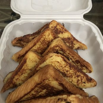 Mom's Restaurant - French Toast - Breakfast & Brunch Near Me - Chico, California