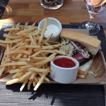 Trummer's On Main - Steak sandwich - New American Near Me - Clifton, Virginia