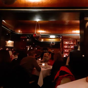 Cliff Bell's - Dining room. Bar in center of venue. Great atmosphere. - Bars Near Me - Detroit, Michigan