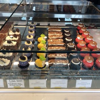 Honey Cup - Viral Pastries - Coffee & Tea Near Me - Calabasas, California Honey Cup - Viral Pastries - Coffee & Tea Near Me - Calabasas, California