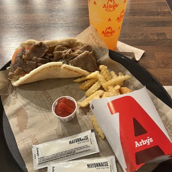 Arby's - Lamb gyro, crinkle cut fries and peach lemonade - Fast Food Near Me - Aiea, Hawaii