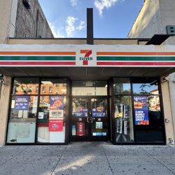 7-Eleven - 7 Eleven 520 Fifth Ave Park Slope Storefront