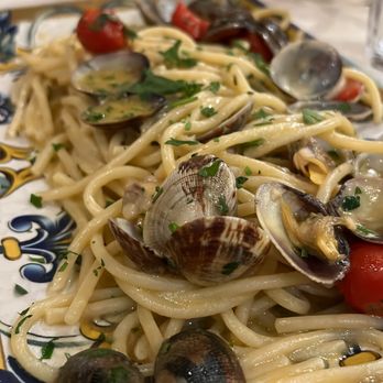 La Scala In Trastevere - Vongole (wouldnt recommend) - Seafood Near Me - Rome, RM La Scala In Trastevere - Vongole (wouldnt recommend) - Seafood Near Me - Rome, RM