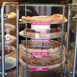 Slice Pizzeria - Deep dish pizza