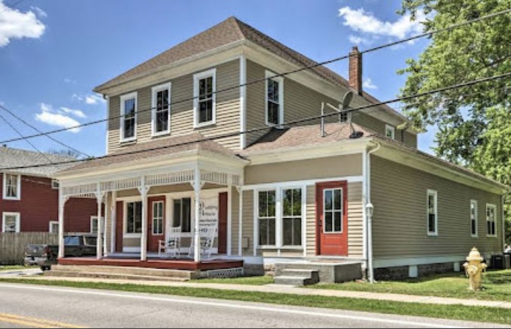 GLAMOROUS BNB Request Information 7777 Bonhomme Ave, Clayton