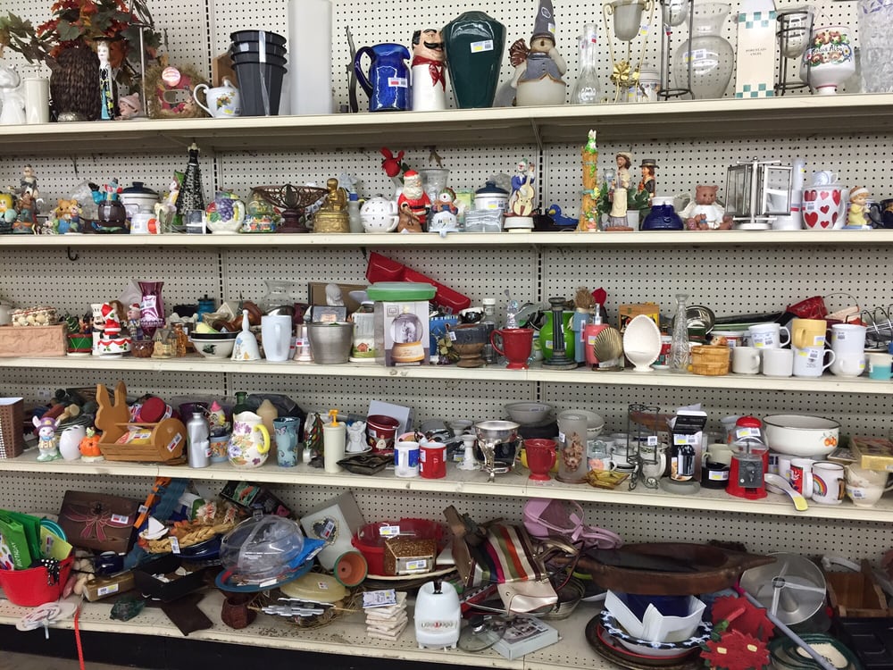BARGAIN THRIFT STORE Updated July 2024 14 Photos & 19 Reviews