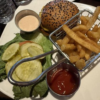Kona Grill - Denver - 1/4lb Cheeseburger & Fries - New American Near Me - Denver, Colorado Kona Grill - Denver - 1/4lb Cheeseburger & Fries - New American Near Me - Denver, Colorado