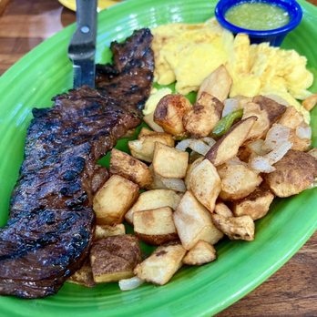Tower Cafe - Thai Steak & Eggs - Breakfast & Brunch Near Me - Sacramento, California