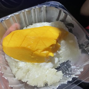 Little Thai - Sticky rice with mango - Thai Near Me - Harker Heights, Texas