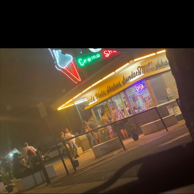 Carl's Frozen Custard by null